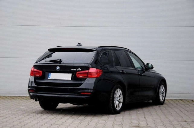 BMW Seria 3 cena 72500 przebieg: 114000, rok produkcji 2019 z Warta małe 121